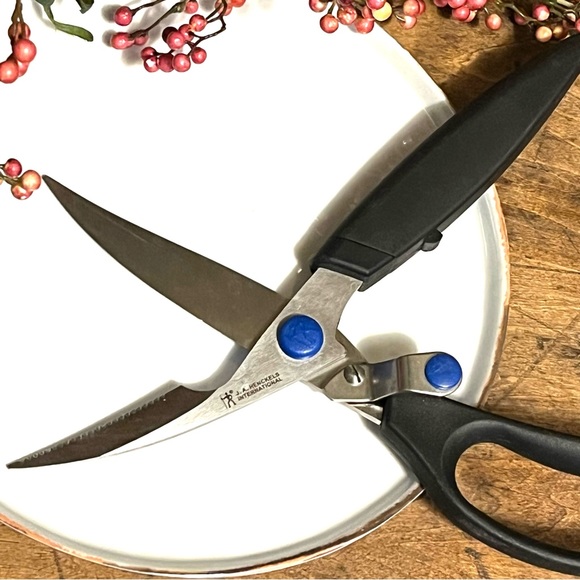 JA Henckels Poultry Shear Scissor - Picture 5 of 8